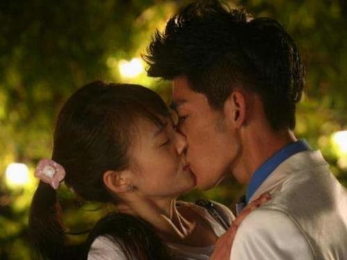 演员拍吻戏,揭秘演员拍吻戏背后的故事