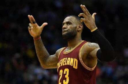 詹姆斯超清生活照,揭秘篮球巨星的真实日常