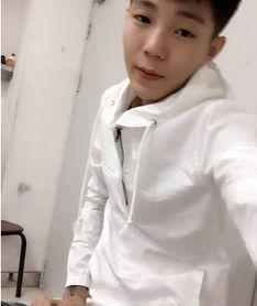 mc高迪生活照,探寻建筑大师的日常生活剪影